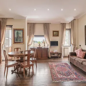 the-best-rent-elegant-two-bedroom-apartment-in-via-aurelia.it-romehotels.com/
