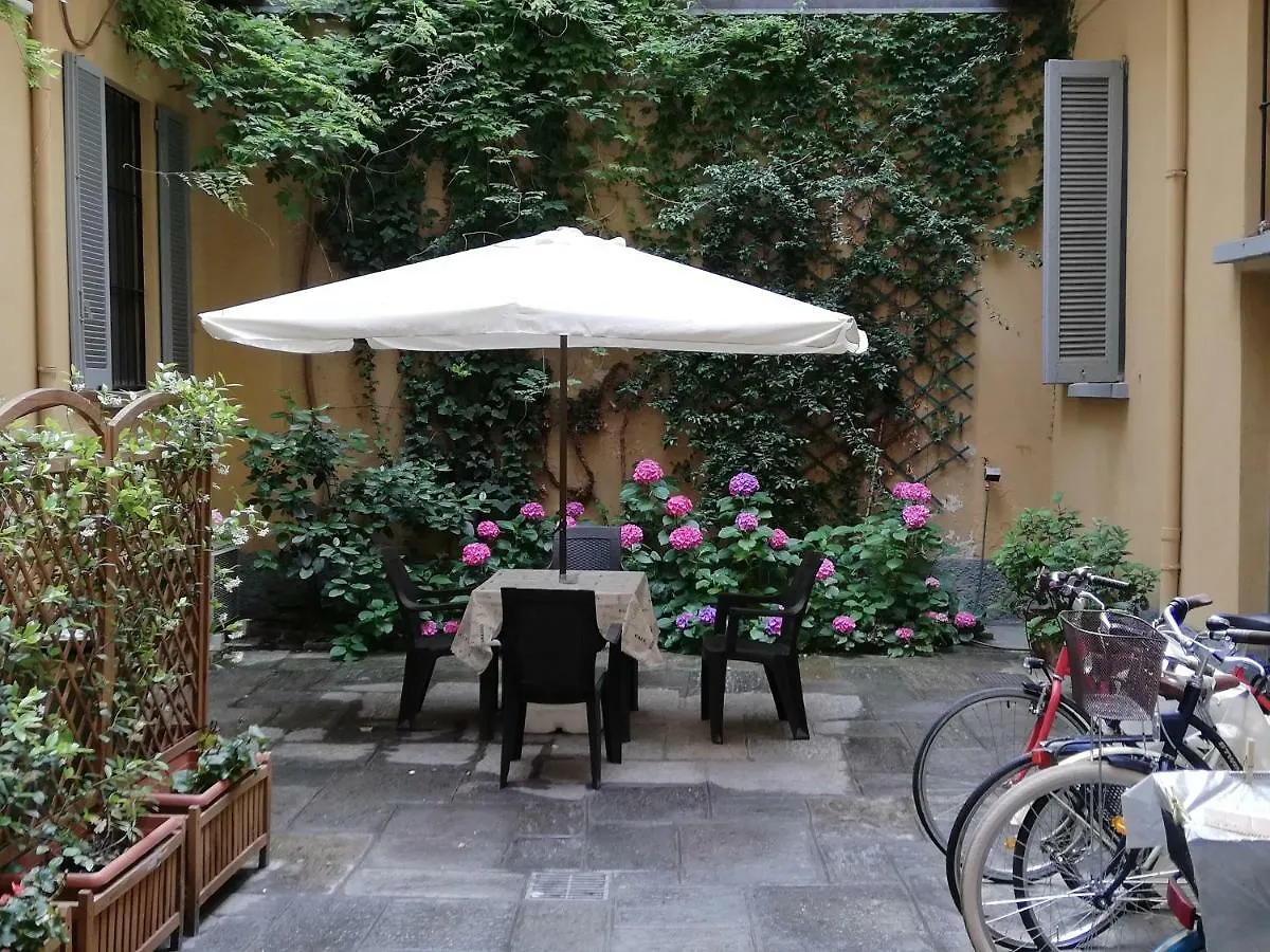 Olona Place Milan Apartment